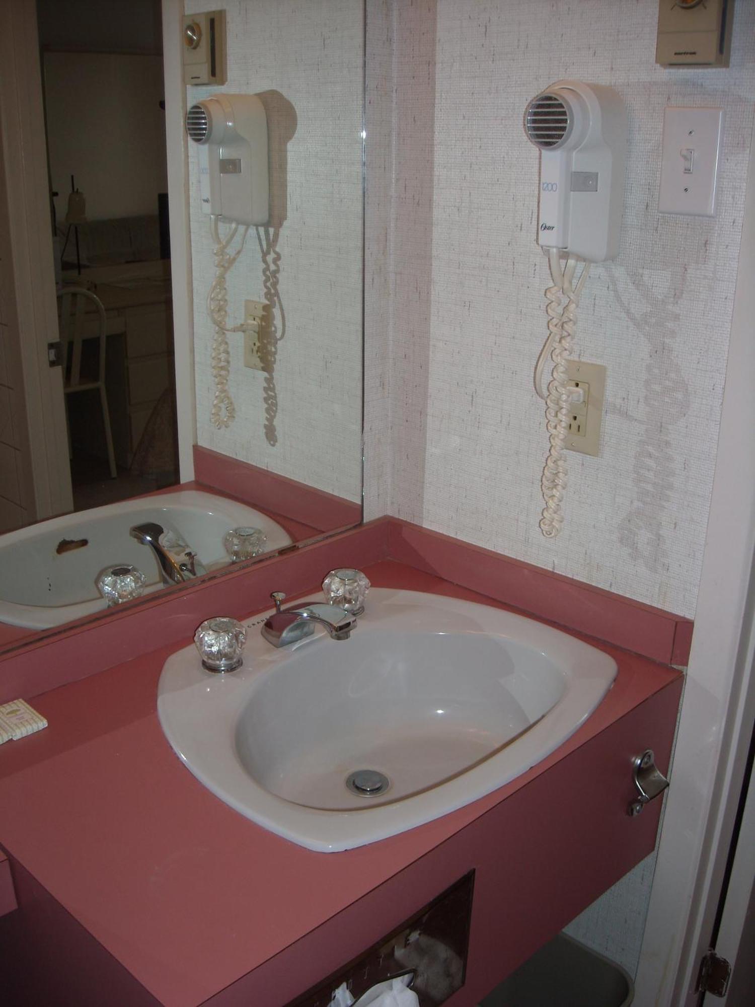 Hotel Oasis Lac St-Louis Салабери дьо Валифийлд Екстериор снимка