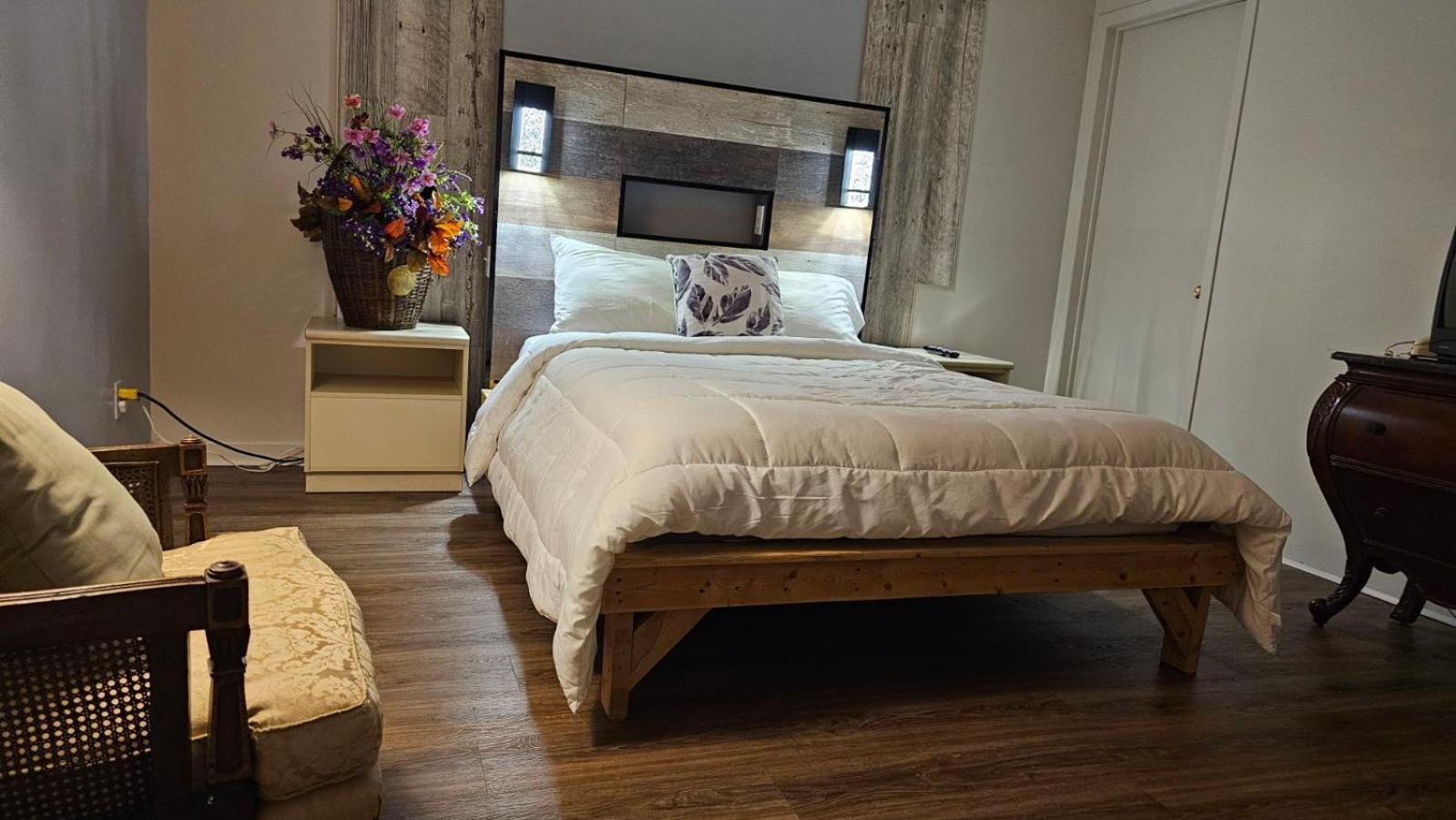 Hotel Oasis Lac St-Louis Салабери дьо Валифийлд Екстериор снимка