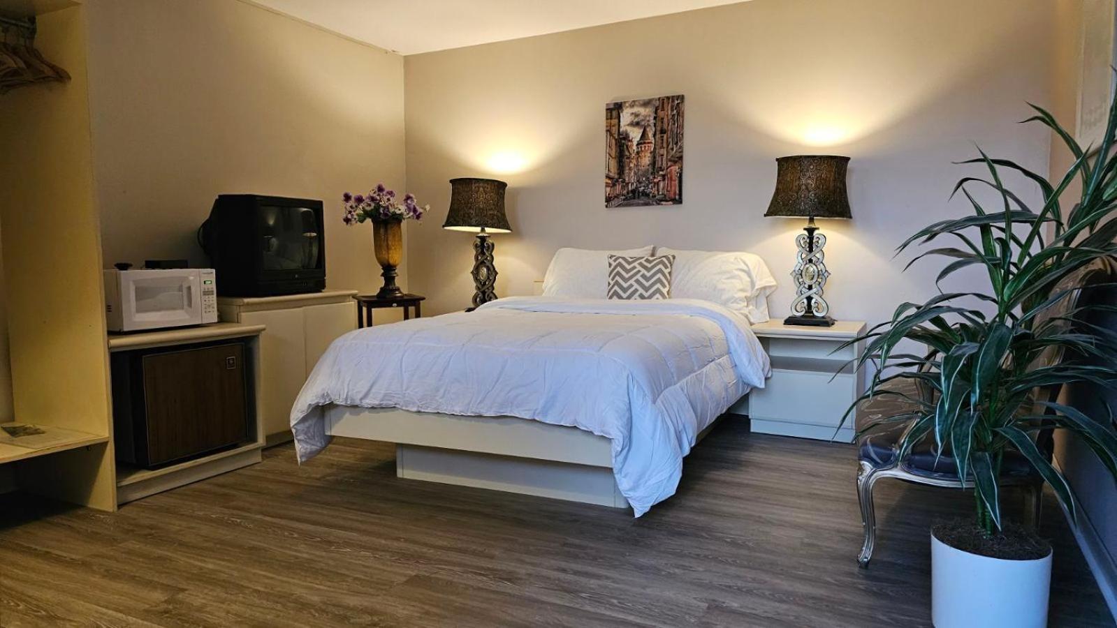 Hotel Oasis Lac St-Louis Салабери дьо Валифийлд Екстериор снимка